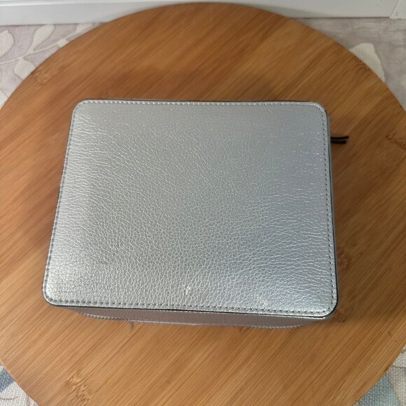 Pandora Jewelry Box - Picture 2 of 9